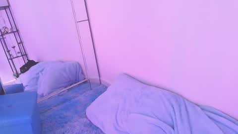 Snapshot of laurem_goddess chatting on July 4, 1:28 pm Laurem online show from July 4, 1:28 pm