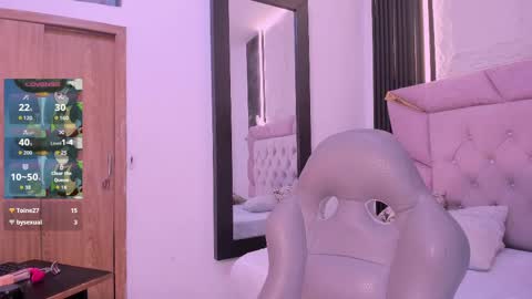 Laurem online show from September 16, 7:26 pm