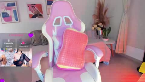 Snapshot of lauren__dallass chatting on May 27, 1:57 am MissLauren online show from May 27, 1:57 am