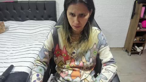 Lauren Independent model online show from January 17, 5:30 pm