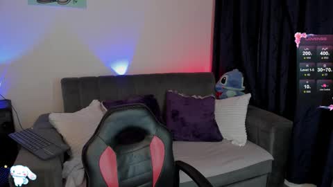 Snapshot of lauren_camila1 chatting on February 26, 2:21 am Lau online show from February 26, 2:21 am