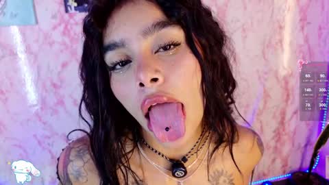 Snapshot of lauren_camila1 chatting on April 2, 6:05 pm Lau online show from April 2, 6:05 pm