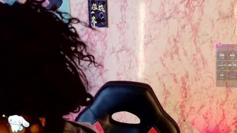 Snapshot of lauren_camila1 chatting on April 10, 4:39 am Lau online show from April 10, 4:39 am