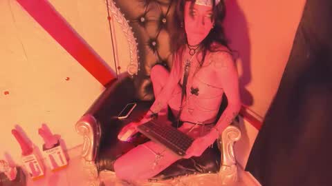 Lauren evans9 online show from November 15, 4:10 am