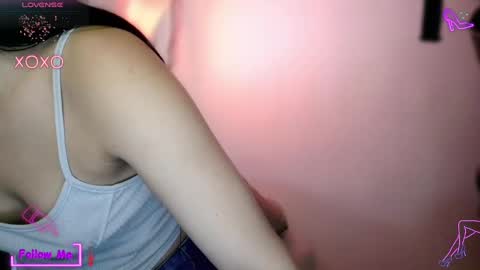 Lauren online show from November 22, 5:23 pm