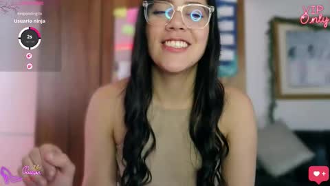 Lauren online show from March 30, 6:09 pm