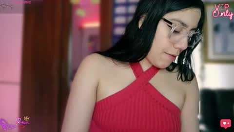 Lauren online show from April 6, 1:03 am