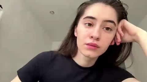 Snapshot of laurenadupuy chatting on July 16, 1:17 pm laurenadupuy online show from July 16, 1:17 pm
