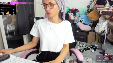 Snapshot of laurencesophiets chatting on January 14, 5:56 pm SF online show from January 14, 5:56 pm