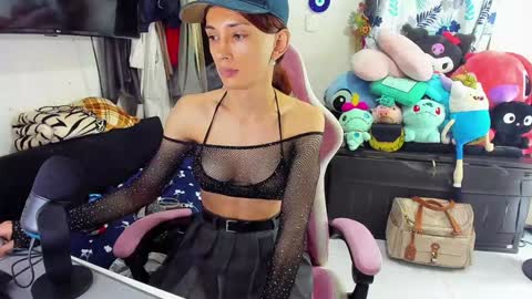 Snapshot of laurencesophiets chatting on January 26, 7:20 pm SF online show from January 26, 7:20 pm