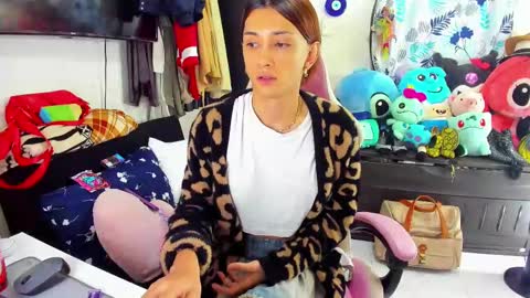 Snapshot of laurencesophiets chatting on February 26, 10:09 pm SF online show from February 26, 10:09 pm
