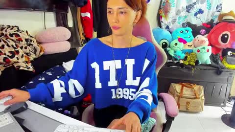 Snapshot of laurencesophiets chatting on February 28, 3:37 pm SF online show from February 28, 3:37 pm
