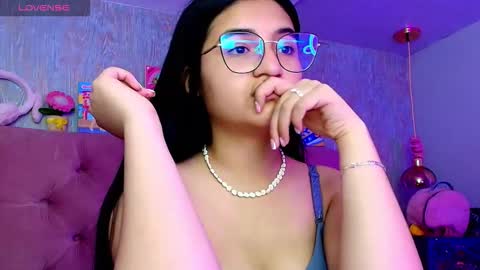 Laurene online show from January 11, 5:12 am