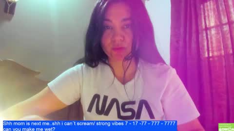 Snapshot of laurengirls1 chatting on February 12, 11:51 am onlyfan laureng7 - 7 laureng2 online show from February 12, 11:51 am