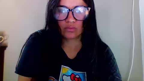 Snapshot of laurengirls1 chatting on September 9, 1:32 pm onlyfan laureng7 - 7 laureng2 online show from September 9, 1:32 pm