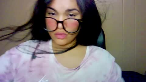 Snapshot of laurengirls1 chatting on September 13, 2:33 am onlyfan laureng7 - 7 laureng2 online show from September 13, 2:33 am