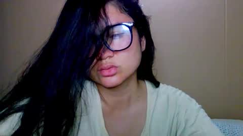 Snapshot of laurengirls1 chatting on September 22, 12:23 am onlyfan laureng7 - 7 laureng2 online show from September 22, 12:23 am