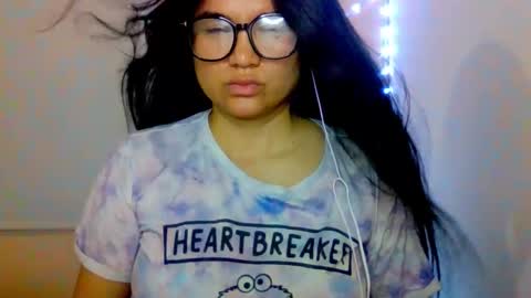 Snapshot of laurengirls1 chatting on October 11, 2:22 am onlyfan laureng7 - 7 laureng2 online show from October 11, 2:22 am