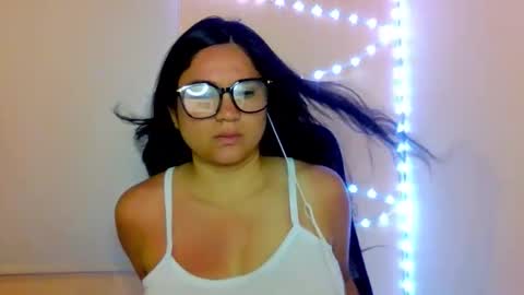 Snapshot of laurengirls1 chatting on October 14, 3:29 am onlyfan laureng7 - 7 laureng2 online show from October 14, 3:29 am