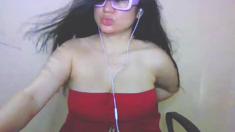 onlyfan laureng7 - 7 laureng2 online show from February 24, 5:11 pm