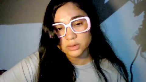 Snapshot of laurengirls1 chatting on July 17, 2:07 am onlyfan laureng7 - 7 laureng2 online show from July 17, 2:07 am