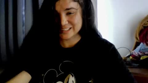 Snapshot of laurengirls1 chatting on July 17, 2:45 pm onlyfan laureng7 - 7 laureng2 online show from July 17, 2:45 pm