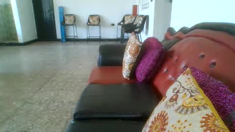 laurenhot94 online show from October 2, 3:19 pm