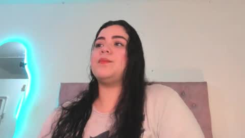 laurenlaine online show from April 11, 4:11 pm