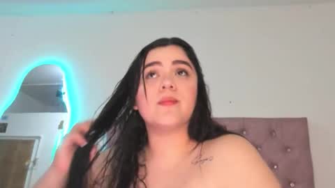laurenlaine online show from May 4, 6:37 pm