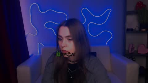 Laure online show from February 4, 1:17 pm