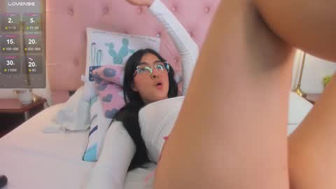 laurenn_smitth online show from February 18, 4:05 pm