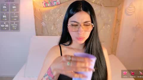 laurenn_smitth online show from December 20, 1:18 pm