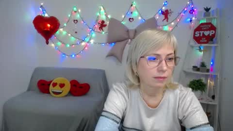 Lauren online show from February 9, 6:50 am