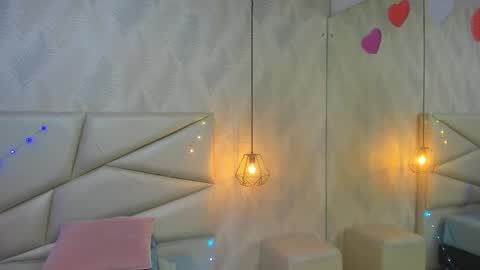 Laurent online show from January 12, 10:31 am