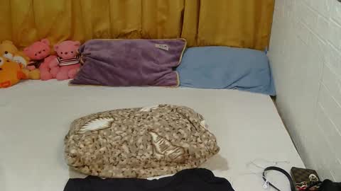 Dallas Hooter Edmonson online show from November 25, 7:19 am