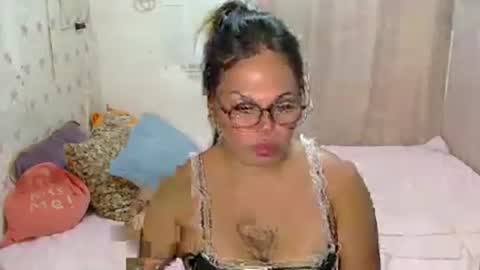 Snapshot of laurice_hooter69 chatting on July 12, 12:07 pm Dallas Hooter Edmonson online show from July 12, 12:07 pm