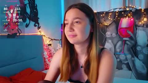 Snapshot of laurieperez chatting on February 2, 8:35 am Lola online show from February 2, 8:35 am