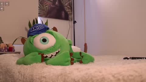 Snapshot of laurita_4 chatting on March 11, 4:40 pm laurita_4 online show from March 11, 4:40 pm