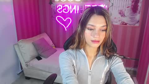 Laurita  online show from December 28, 8:04 pm