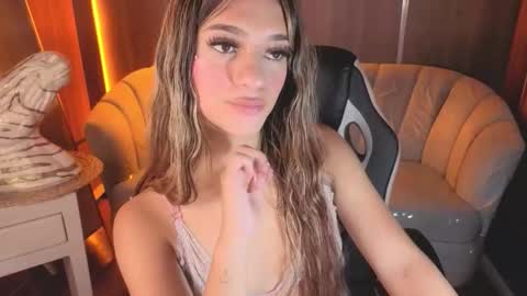 Laurita  online show from November 22, 8:08 pm