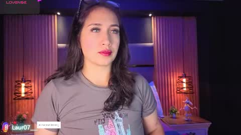 Lau Roberts online show from July 16, 2:39 am