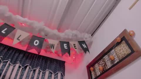 Lauu G online show from October 17, 9:34 am