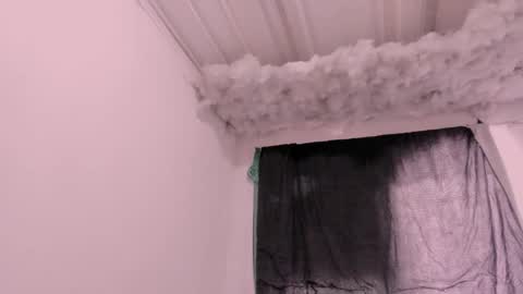 Lauu G online show from November 1, 11:34 am