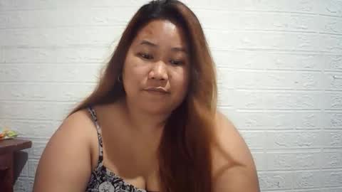 Snapshot of lavalyn214 chatting on June 9, 2:39 pm lavalyn214 online show from June 9, 2:39 pm