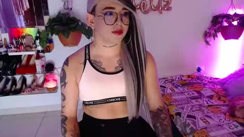 Cristina online show from November 18, 12:05 am