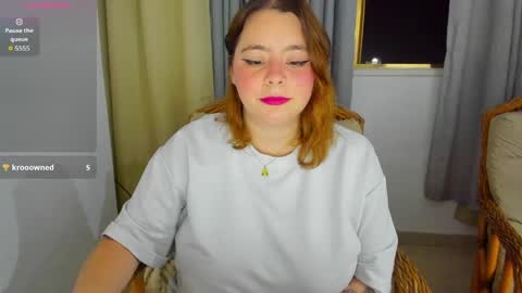 Snapshot of lay_lah chatting on April 18, 12:03 am laylaah online show from April 18, 12:03 am