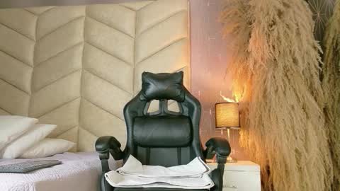 laya online show from November 20, 4:01 am