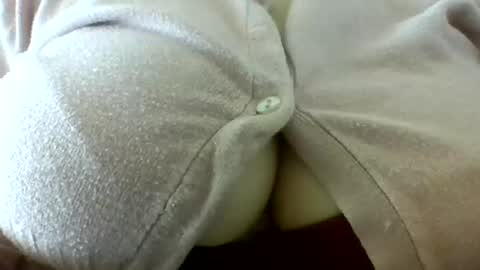 Snapshot of layannalea chatting on April 26, 8:06 pm layannalea online show from April 26, 8:06 pm