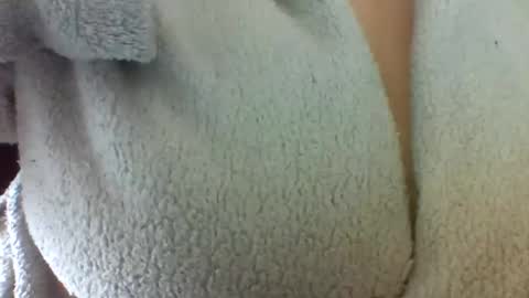 Snapshot of layannalea chatting on April 27, 5:22 pm layannalea online show from April 27, 5:22 pm