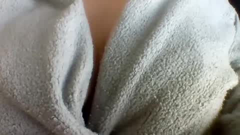 Snapshot of layannalea chatting on April 30, 9:30 pm layannalea online show from April 30, 9:30 pm